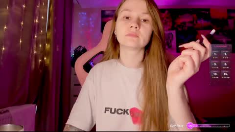 Enni online show from January 21, 2025, 9:24 am