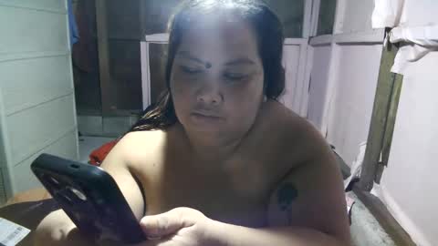 Snapshot of _xxbigboooty chatting on September 18, 2025, 9:44 am _xxbigboooty online show from September 18, 2025, 9:44 am