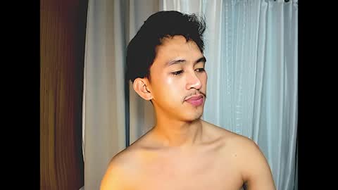 Snapshot of _xxhavefunwithme69_ chatting on April 2, 2026, 12:47 pm Andrei online show from April 2, 2026, 12:47 pm