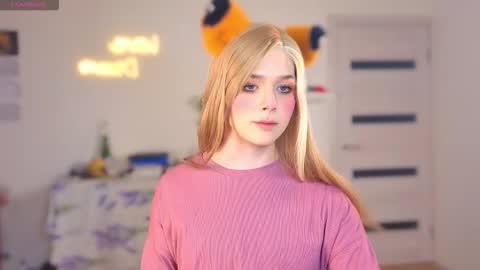 Snapshot of _yourfoxy_ chatting on October 12, 2025, 2:27 pm LITTLE FOX online show from October 12, 2025, 2:27 pm