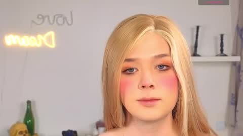 Snapshot of _yourfoxy_ chatting on October 18, 2025, 11:55 am LITTLE FOX online show from October 18, 2025, 11:55 am