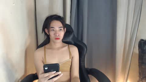Snapshot of _yoursexwife_ chatting on January 22, 2025, 12:27 pm sheng online show from January 22, 2025, 12:27 pm