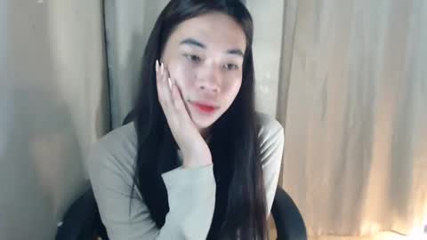 Snapshot of _yoursexwife_ chatting on February 5, 2025, 5:09 pm sheng online show from February 5, 2025, 5:09 pm