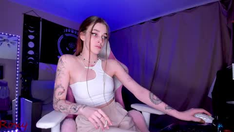 Roxy online show from February 16, 2025, 6:54 pm