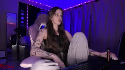 Roxy online show from February 13, 2026, 6:15 pm