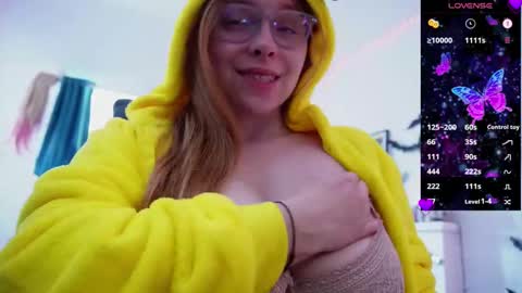 Polly online show from November 30, 2025, 9:24 am