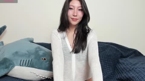 Snapshot of _yuriko chatting on December 14, 2024, 6:52 pm Mia online show from December 14, 2024, 6:52 pm