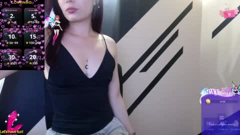 Yuyi online show from January 15, 2025, 2:27 am