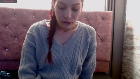 Yuyi online show from March 26, 2026, 10:59 pm