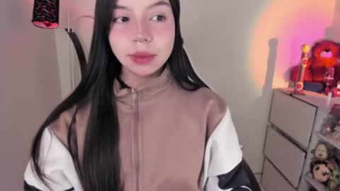_zathara_ online show from June 27, 2026, 6:46 pm