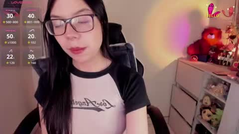 _zathara_ online show from July 31, 2026, 10:58 am