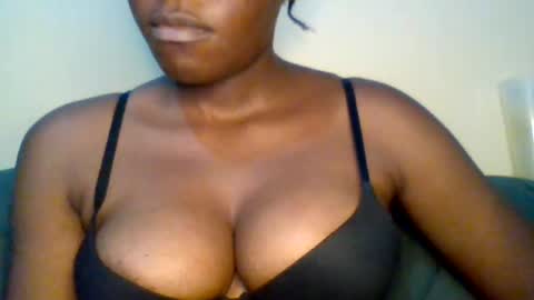 Snapshot of _zawadi chatting on January 16, 2025, 11:48 pm Zawadi online show from January 16, 2025, 11:48 pm
