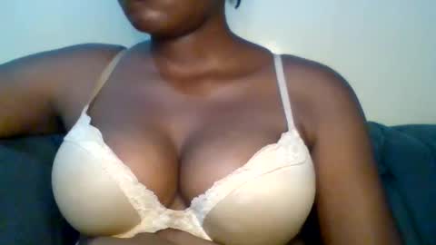 Snapshot of _zawadi chatting on February 1, 2025, 11:58 pm Zawadi online show from February 1, 2025, 11:58 pm