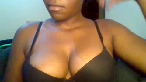 Snapshot of _zawadi chatting on February 7, 2025, 12:42 am Zawadi online show from February 7, 2025, 12:42 am