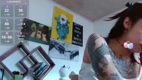 Zoe  online show from April 12, 2026, 4:23 pm