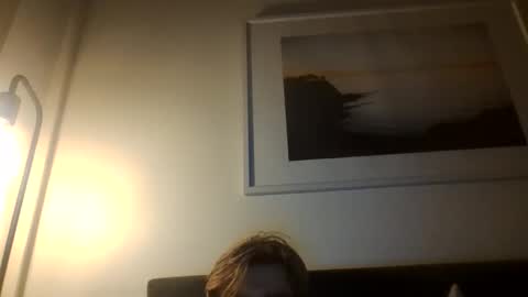 Snapshot of a537396 chatting on November 4, 2025, 2:43 am a537396 online show from November 4, 2025, 2:43 am