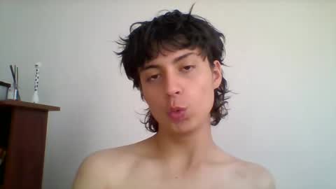 a littlee bear online show from December 2, 2024, 12:18 pm