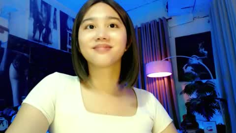 Lovely Yana  online show from November 14, 2025, 11:31 am