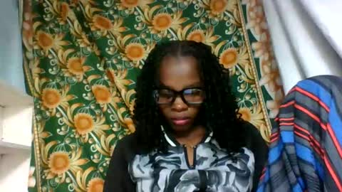 Snapshot of aadienne chatting on June 9, 2026, 6:08 pm aadienne online show from June 9, 2026, 6:08 pm