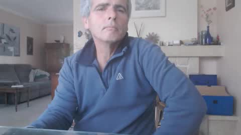 Snapshot of aalex1717 chatting on October 16, 2025, 6:36 am Aalex1717 online show from October 16, 2025, 6:36 am