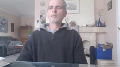 Snapshot of aalex1717 chatting on October 30, 2025, 8:27 am Aalex1717 online show from October 30, 2025, 8:27 am