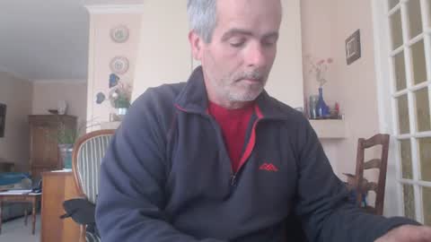 Snapshot of aalex1717 chatting on November 10, 2025, 7:40 am Aalex1717 online show from November 10, 2025, 7:40 am