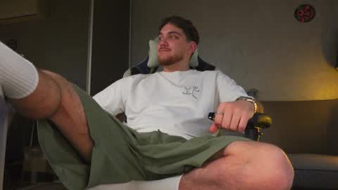 Alex online show from October 8, 2025, 7:39 am