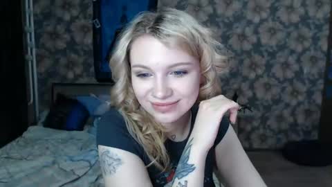Snapshot of aalicebubble chatting on February 24, 2025, 8:47 pm Alice online show from February 24, 2025, 8:47 pm