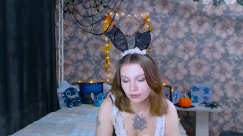 Snapshot of aalicebubble chatting on October 20, 2025, 5:57 pm Alice online show from October 20, 2025, 5:57 pm