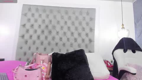  Aaliyah  online show from September 29, 2025, 7:40 pm