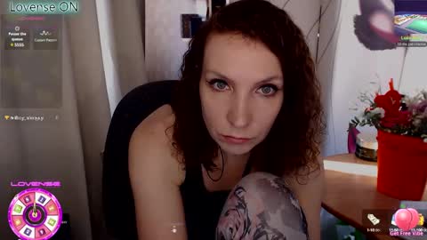 Snapshot of aamazingjoi chatting on February 19, 2025, 10:01 am Katie online show from February 19, 2025, 10:01 am