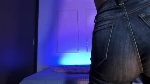 andrea online show from January 9, 2026, 3:53 am