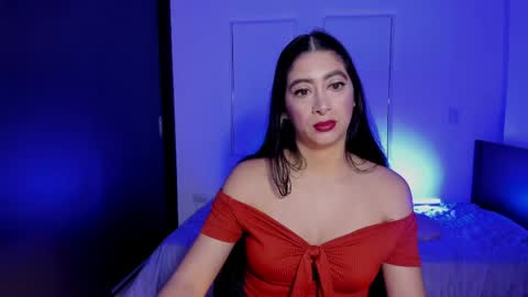 Snapshot of aandreamartinez1 chatting on May 6, 2026, 6:19 am andrea online show from May 6, 2026, 6:19 am
