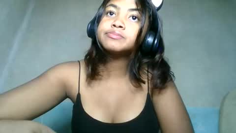 aariciah online show from May 30, 2026, 7:49 am