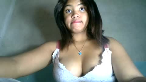 aariciah online show from June 23, 2026, 4:21 am