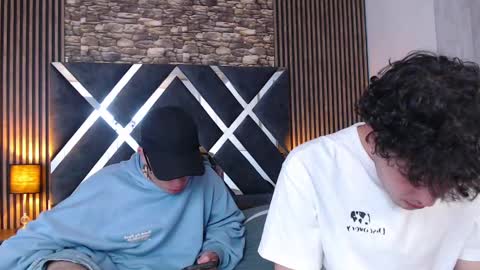 Snapshot of aaron_blink1 chatting on October 9, 2025, 2:59 pm Aaron online show from October 9, 2025, 2:59 pm