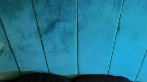 Snapshot of aaron_eze chatting on October 24, 2025, 10:50 pm Aaron Ezequiel online show from October 24, 2025, 10:50 pm