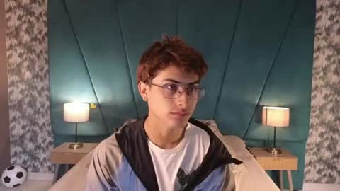Aaron Ezequiel online show from July 12, 2026, 12:07 pm