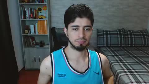 Aaron online show from September 30, 2025, 7:19 pm