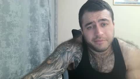 Snapshot of aaron_royal chatting on September 20, 2025, 5:14 pm Davin tayl online show from September 20, 2025, 5:14 pm