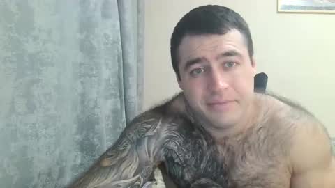 Snapshot of aaron_royal chatting on September 22, 2025, 5:15 pm Davin tayl online show from September 22, 2025, 5:15 pm