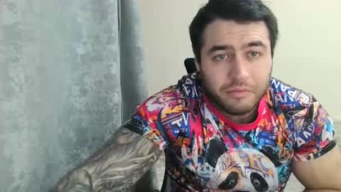 Davin tayl online show from December 5, 2025, 4:47 pm