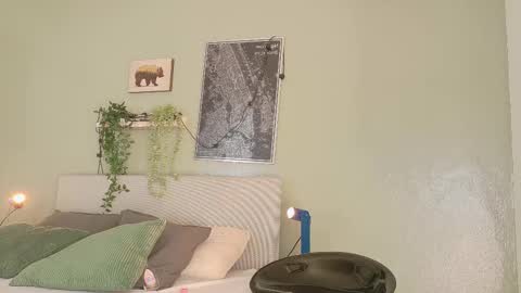 AARON  online show from September 11, 2025, 9:26 pm