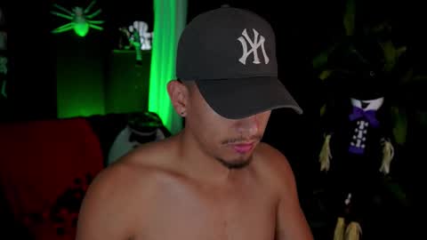 AARON  online show from October 18, 2025, 9:32 am