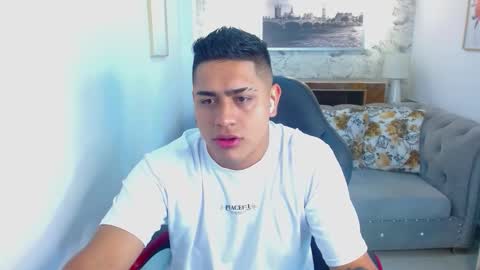 Snapshot of aaronn_12 chatting on September 9, 2025, 12:05 pm Aaron online show from September 9, 2025, 12:05 pm