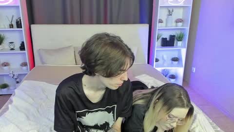 Fiona and Harry online show from December 14, 2024, 12:12 pm