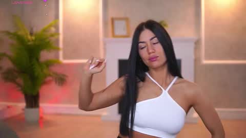 Snapshot of abbela_white chatting on September 16, 2025, 6:36 am Alexa online show from September 16, 2025, 6:36 am