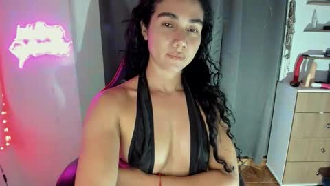 Snapshot of abbi_moon chatting on February 15, 2026, 7:54 pm Martina online show from February 15, 2026, 7:54 pm