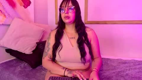 Abbie  online show from June 18, 2026, 11:25 am