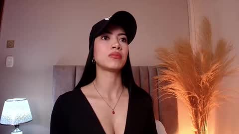 Abbie Joness online show from November 6, 2025, 11:44 am